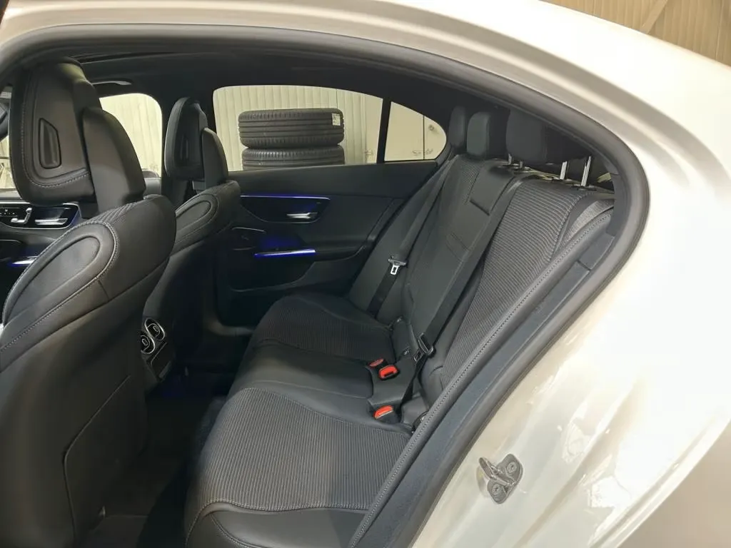 Mercedes Benz C Class 2025